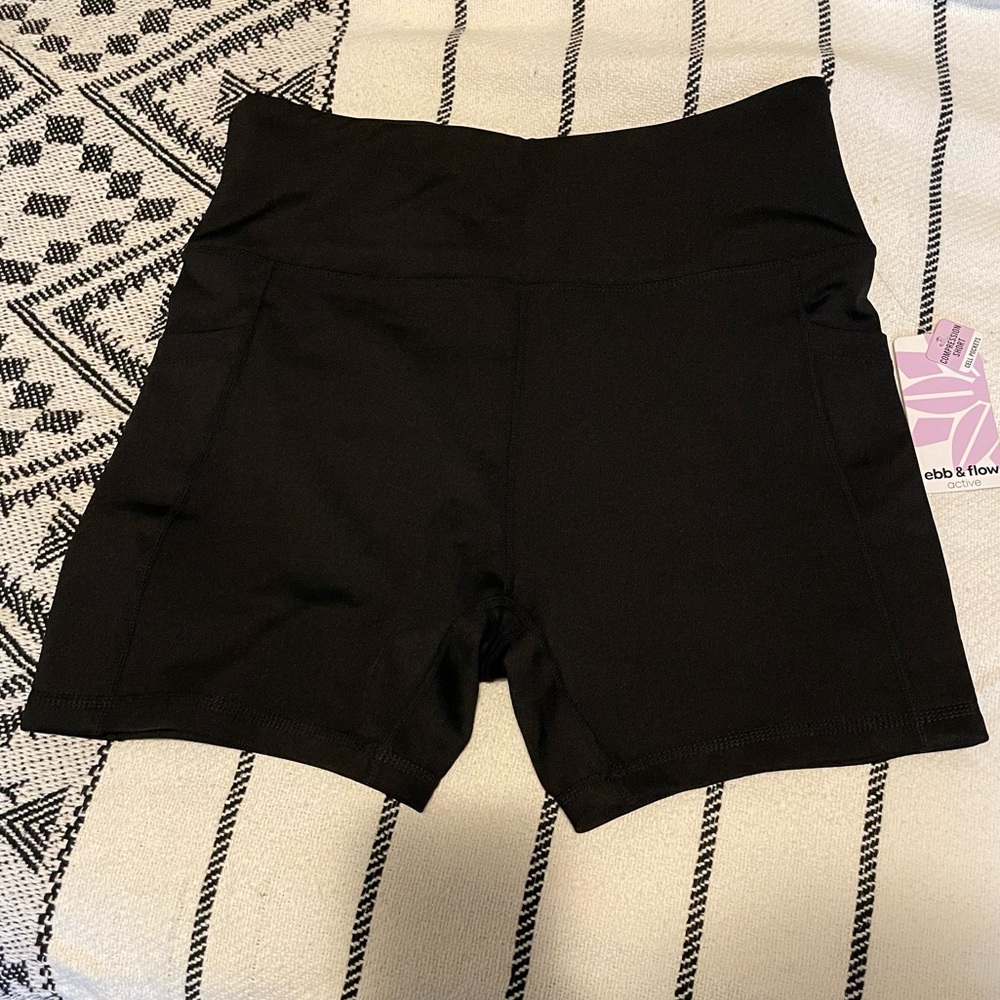 NWT Ebb & Flow Black Bike Active Legging Shorts